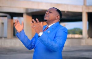 Christopher Mwahangila – Pita Kwangu